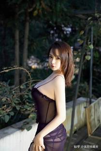 脸庞
